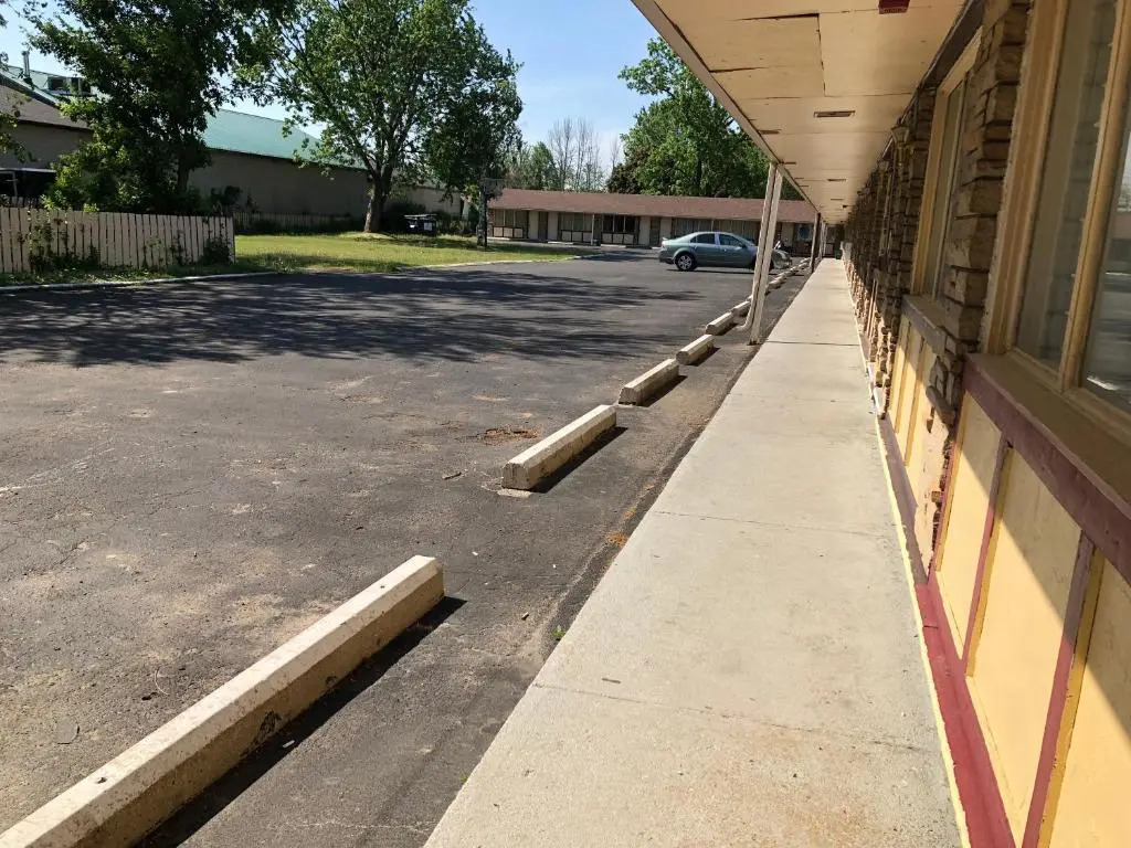 Grand Motel