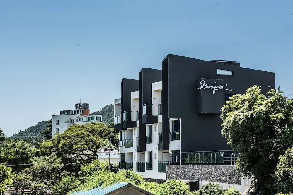 Baraquera Hotel