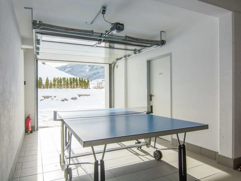 Lavish Chalet in Mauterndorf with Sauna & Hot Tub