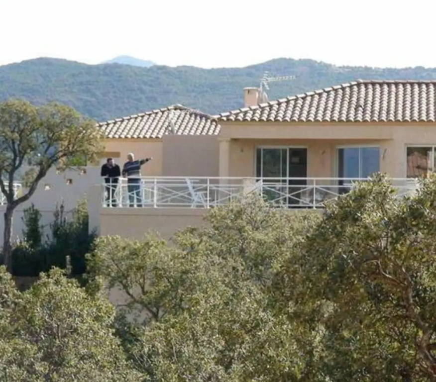 House with 3 Bedrooms in Punta di Porticcio, with Wonderful Sea View And Enclosed Garden - 2 Km From the Beach