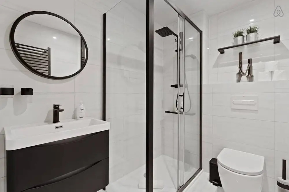 Splendid Studio Flat W/suspended Bed in Camden