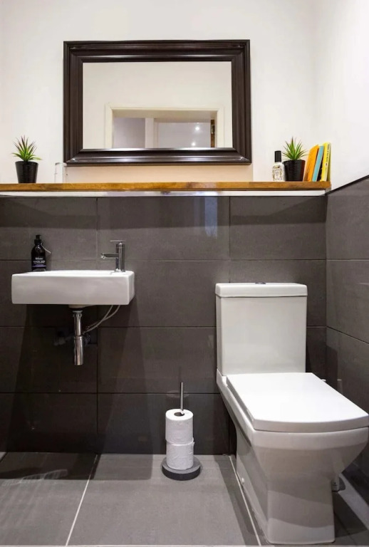 Stylish 2 Bedroom Apartment By Edinburgh Castle