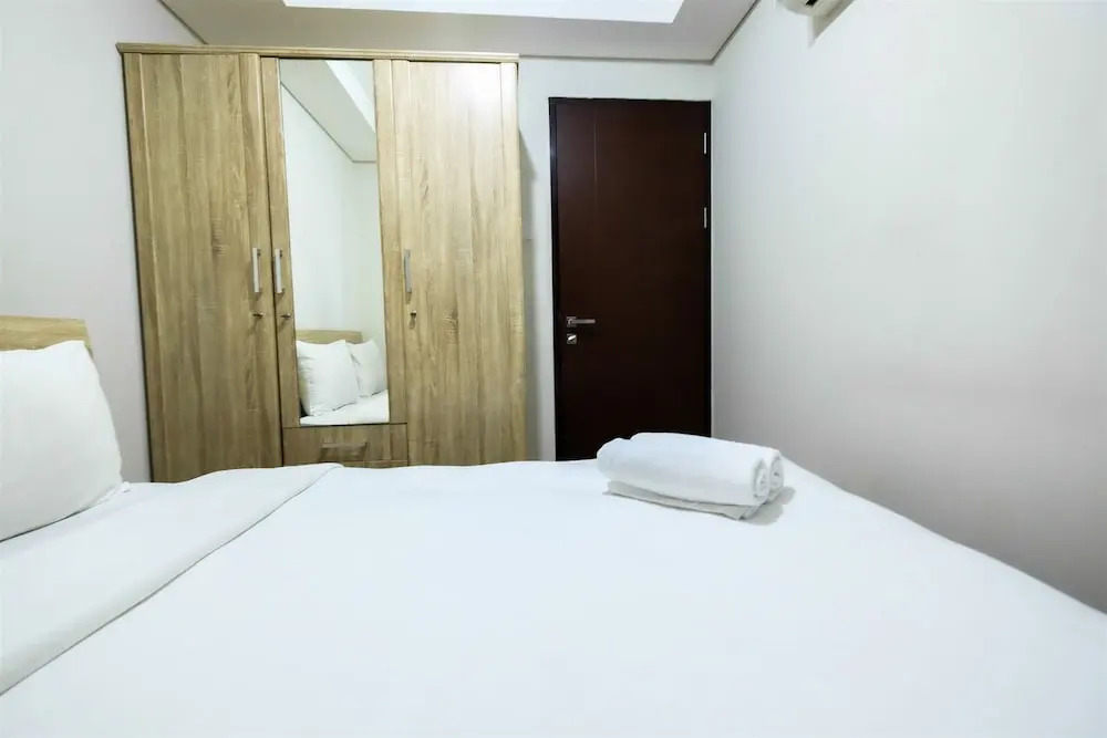 1BR Sky Terrace Lagoon Condo Apartment near Daan Mogot Mall