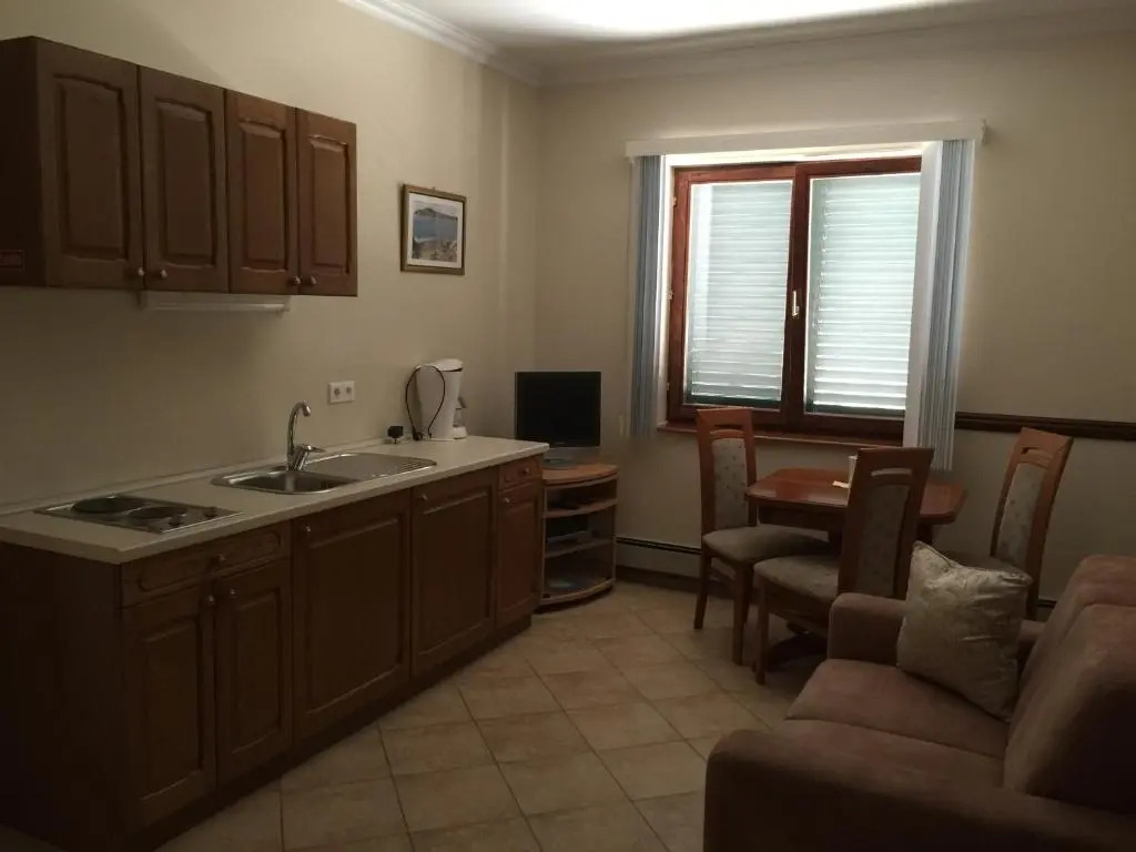 Americana Luxury Apartments