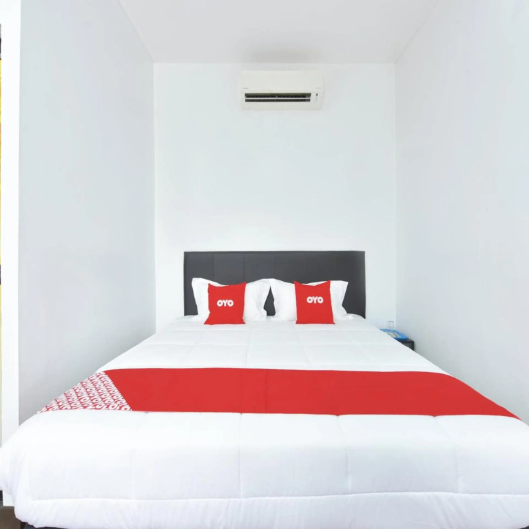 Hotel O Madeena Inn