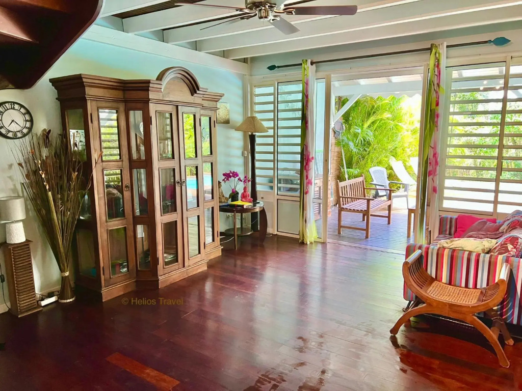 Villa Sisley, 2 chambres, piscine privée, plage à 100 m