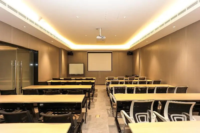 Ji Hotel Shanghai Xuhui Vanke Center