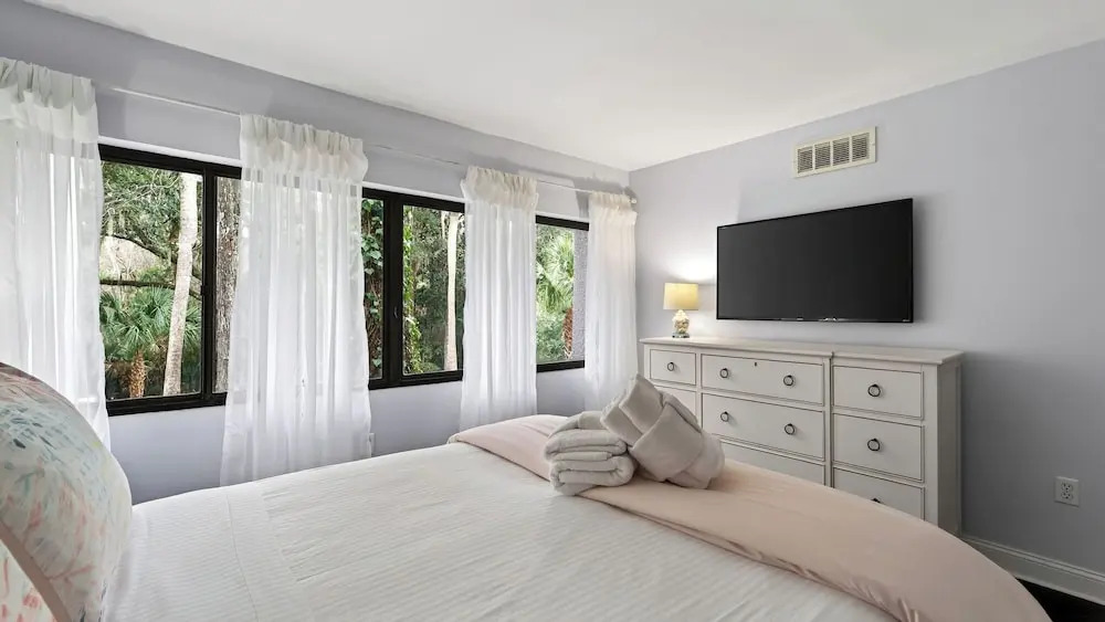 Treetops 4904 by Avantstay Hilton Head Condo + Balcony + Shared Pool + Tennis Court + Near Beach and Dining