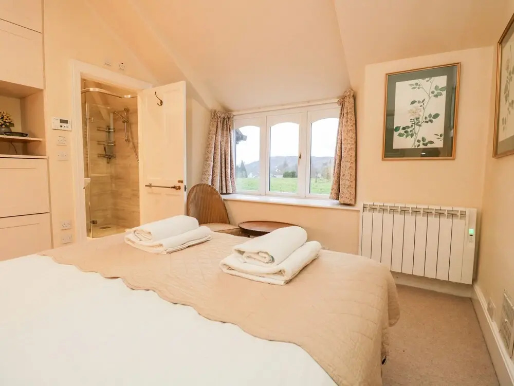 2 Merewood Cottages