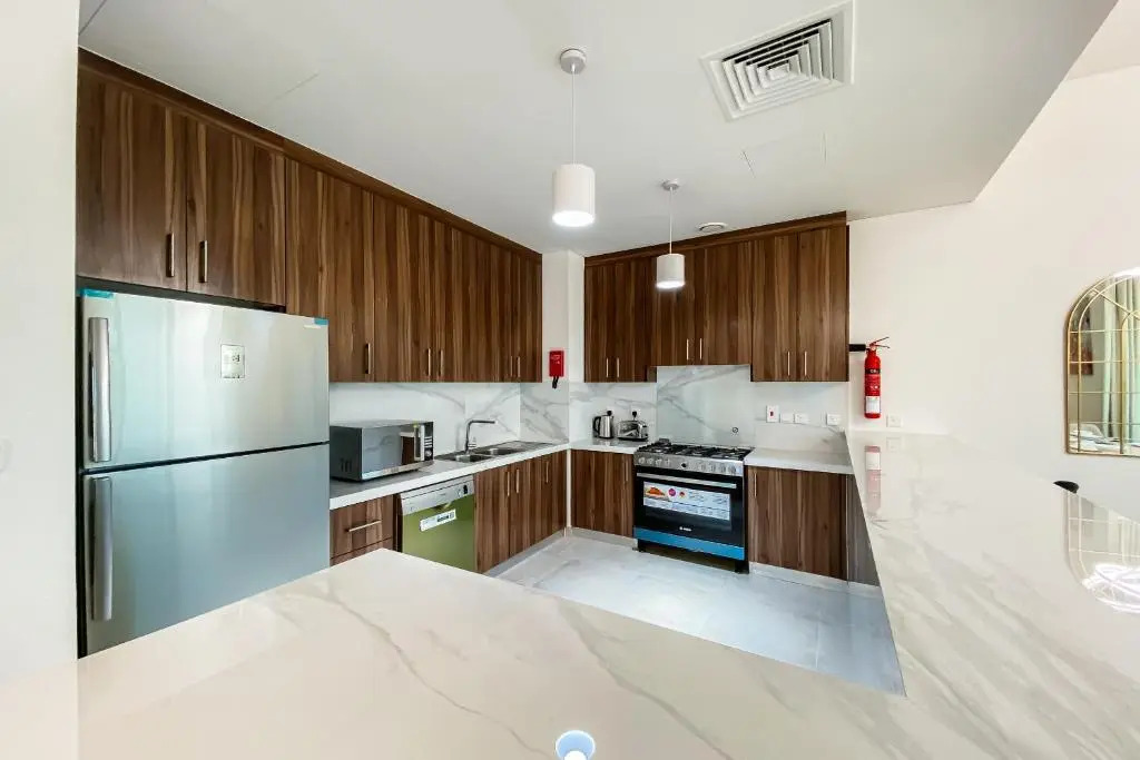 RH- 4BR Luxurious Villa with Private Pool, beach access