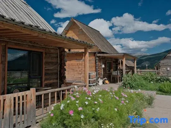 Kanas Anyu Hidden World Homestay
