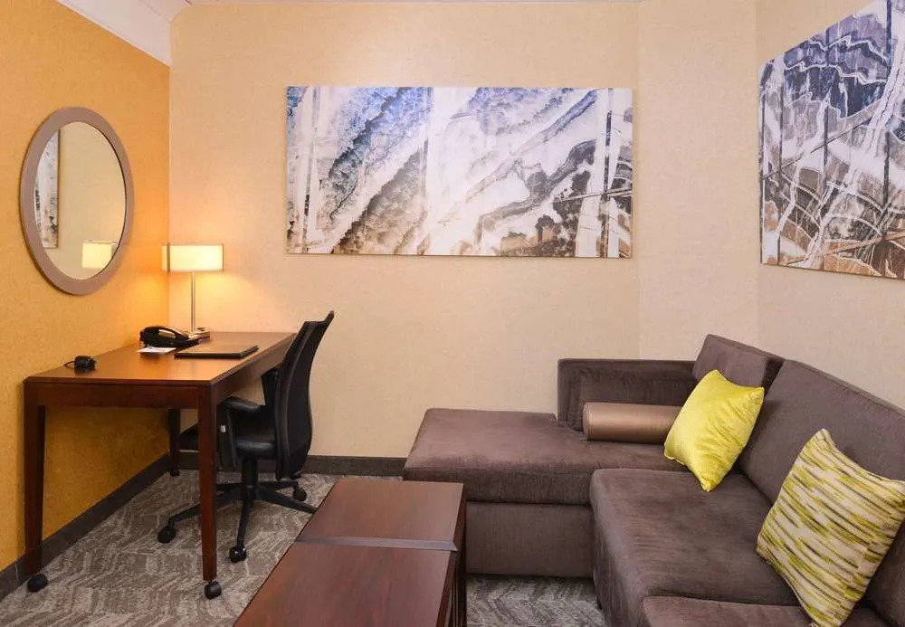 SpringHill Suites Pittsburgh Mills