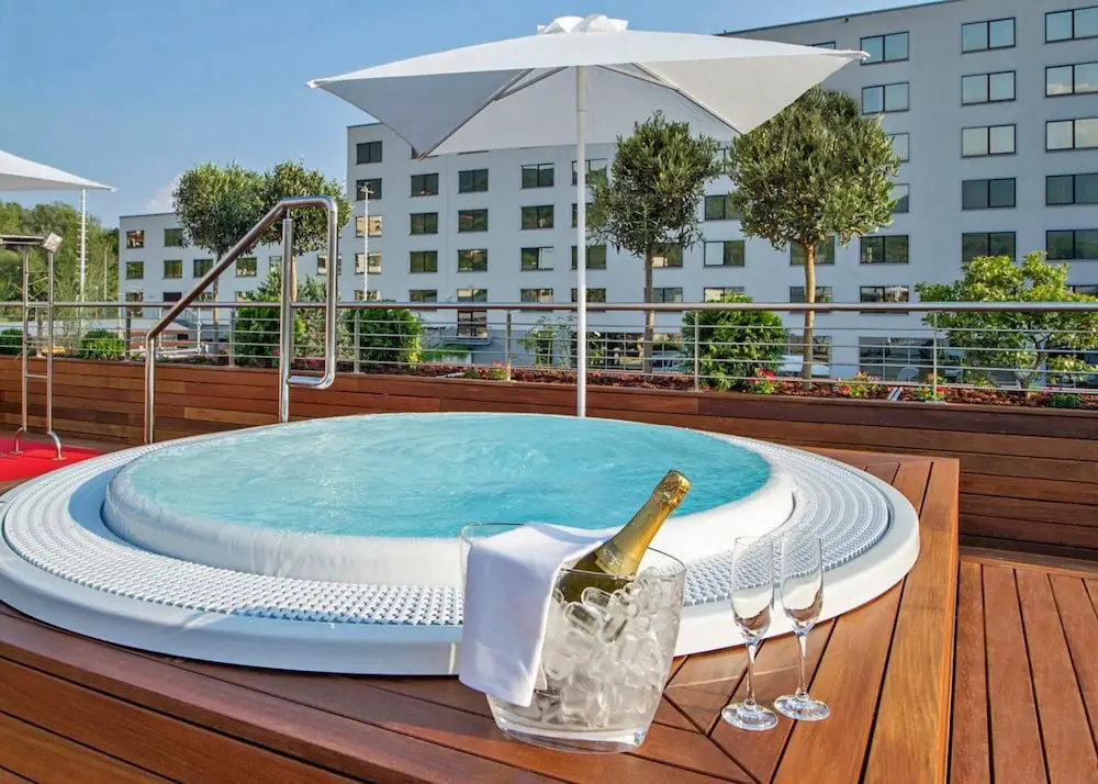 Perla, Resort & Entertainment