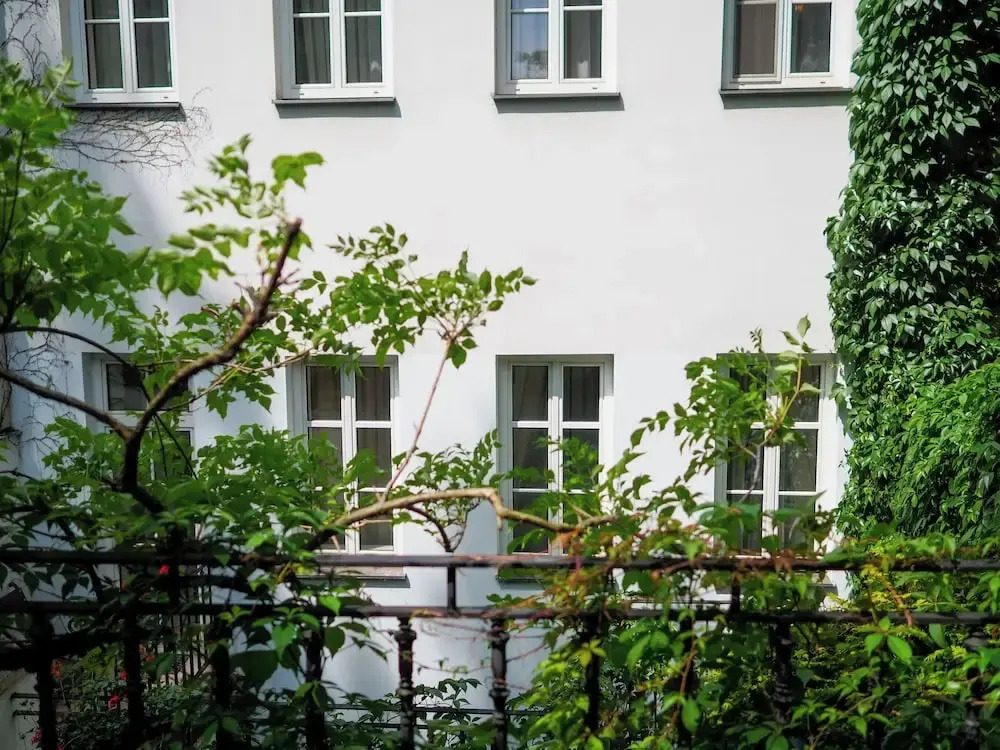Hotel 16 & Apartments Prague City Living