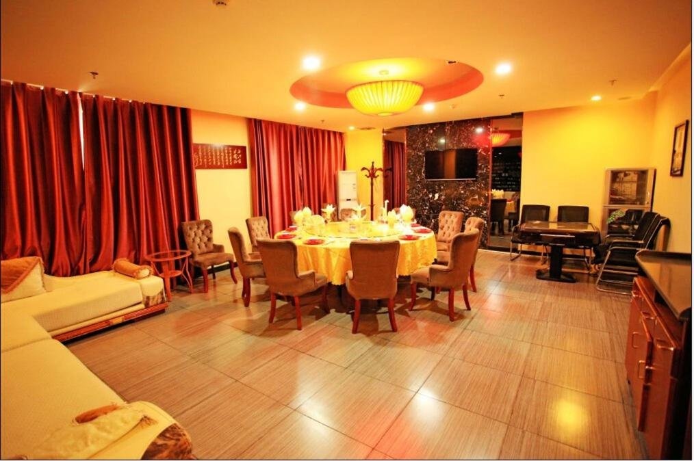 Yangguan Hengye Business Hotel