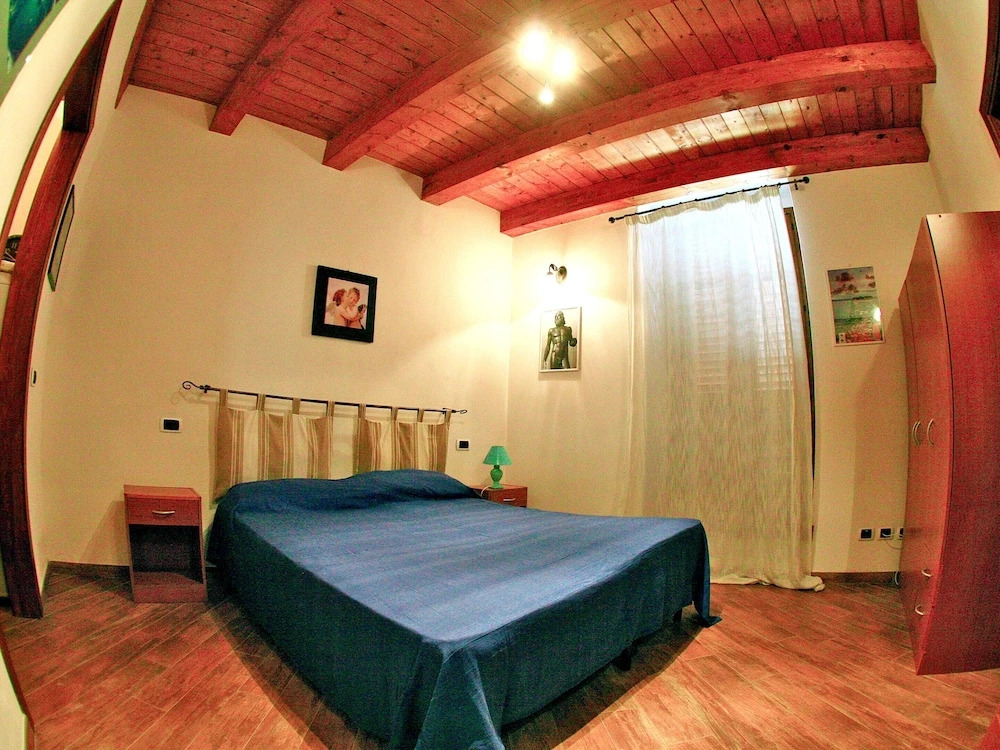 Apartment With 3 Bedrooms in Scilla, With Wonderful sea View, Furnishe