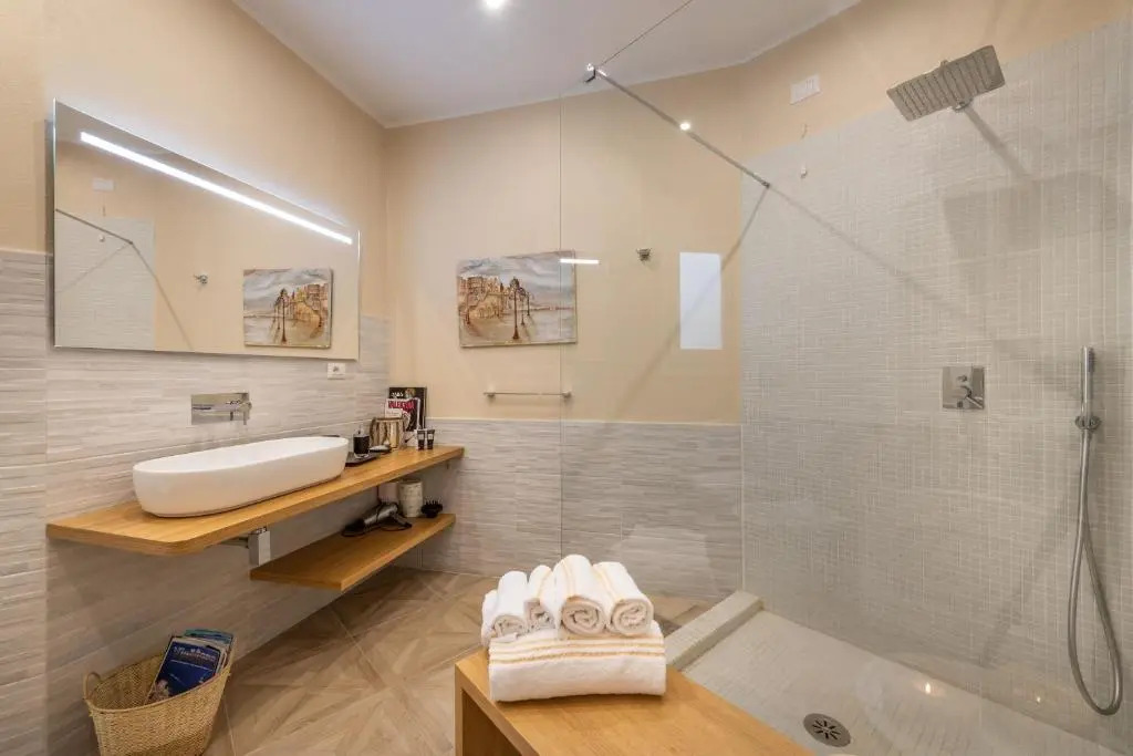 ExmA Luxury Apartment