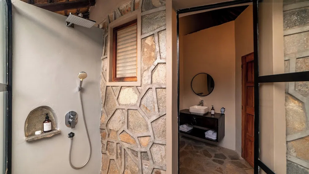 Sambiya River Lodge
