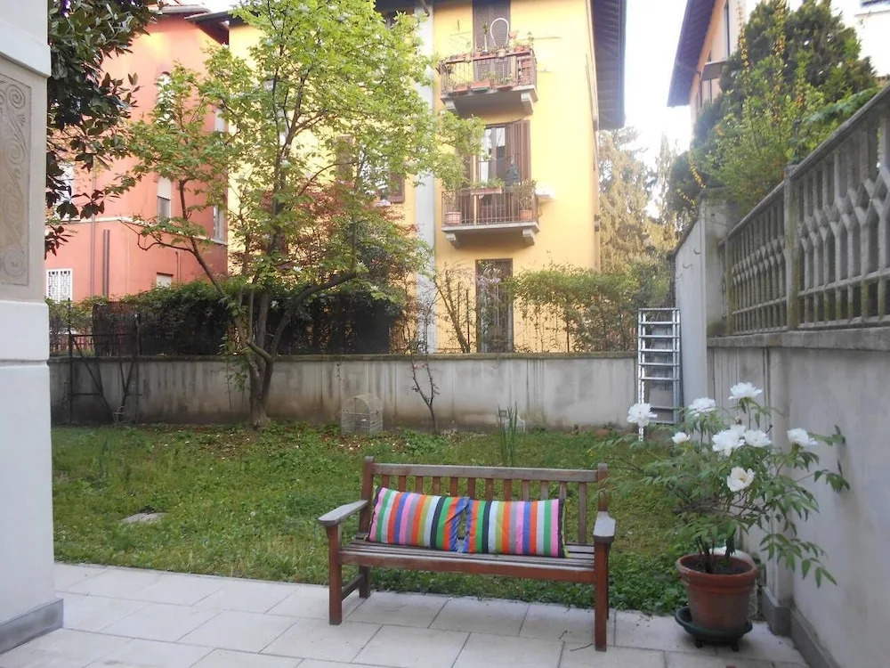 Altido Charming Villa