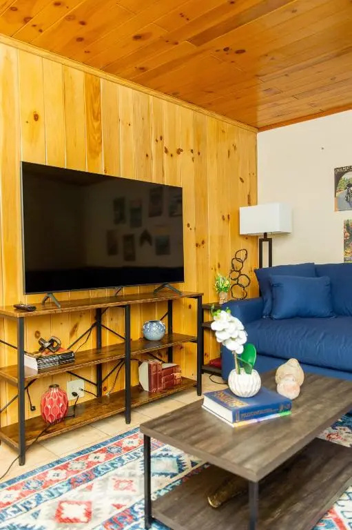 Little Smokys Retreat , 5 Bedroom , Only 10 min to Gatlinburg and Pigeon Forge!