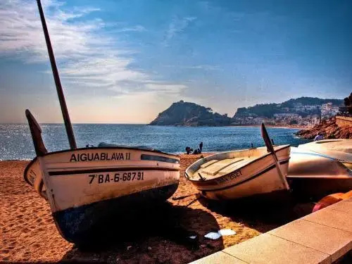 LETS HOLIDAYS SEA VIEWS APARTMENT in SA GABARRA