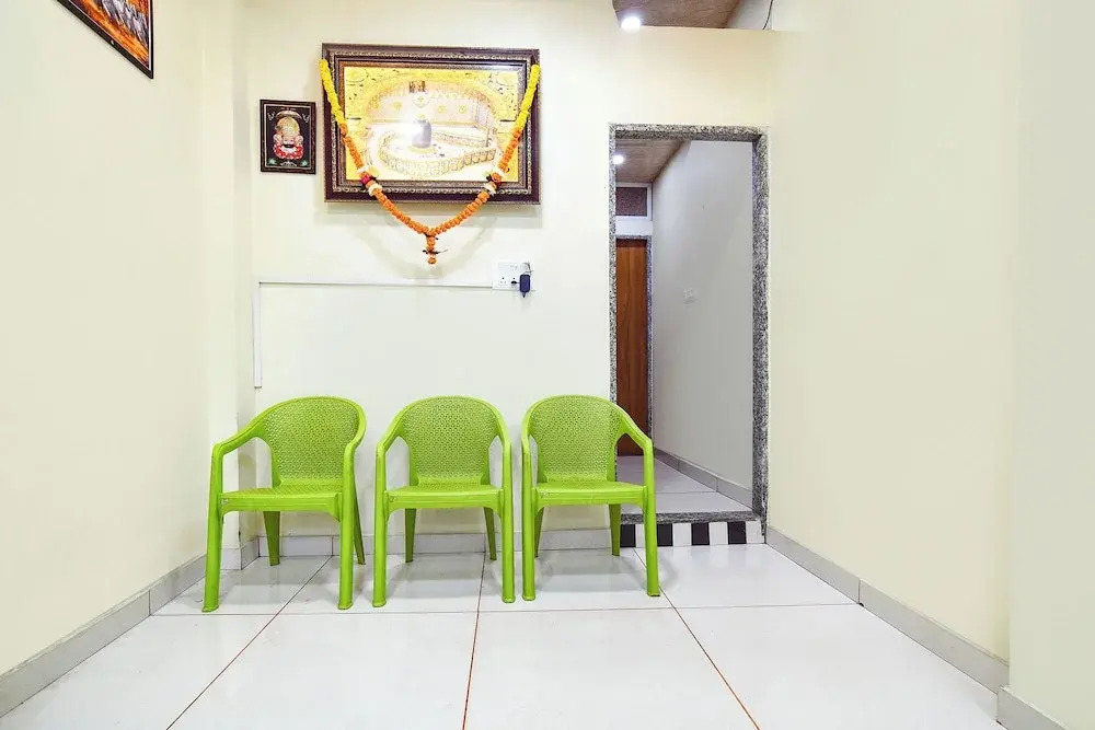 Via Ratna Palace I
