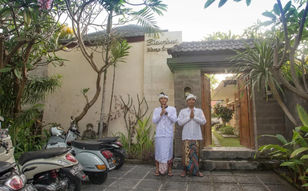Blanjong Homestay by ecommerceloka