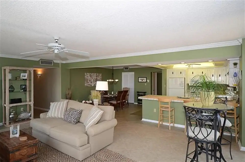 Shoreline Towers 1046 3 Bedroom Condo