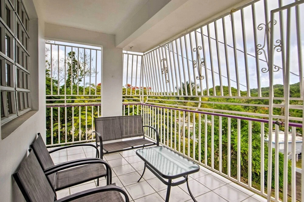 Hilltop Luquillo Home - 5 Mi to El Yunque Frst