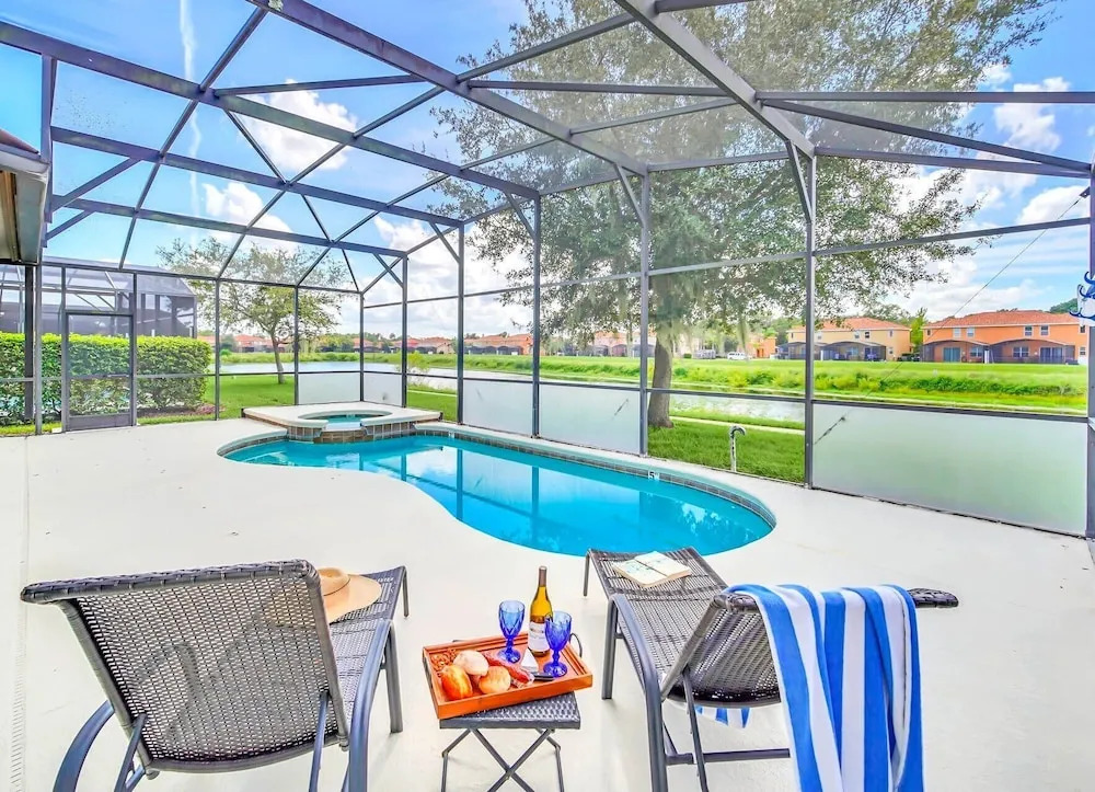 Lake View Getaway: Pool, Game Room, Theming!