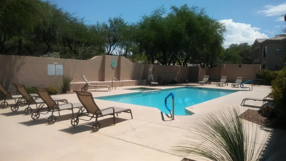 Casitas at Sabino Springs