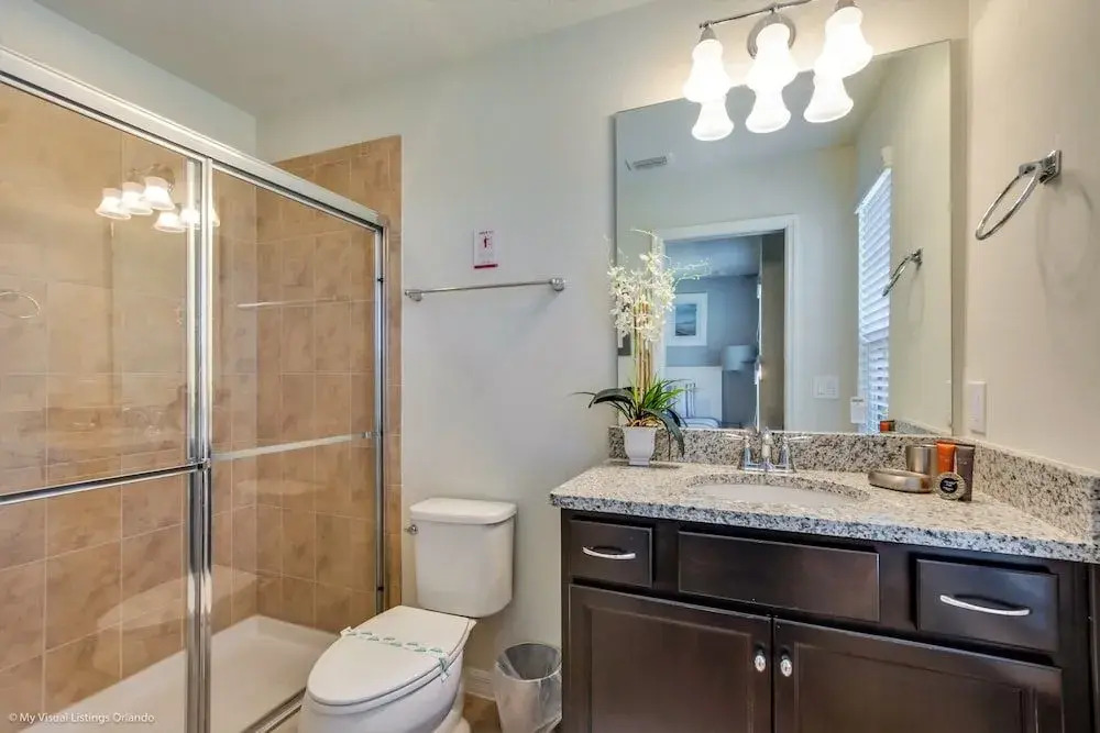 Lima Avenue Villa Windsor At Westside 2
