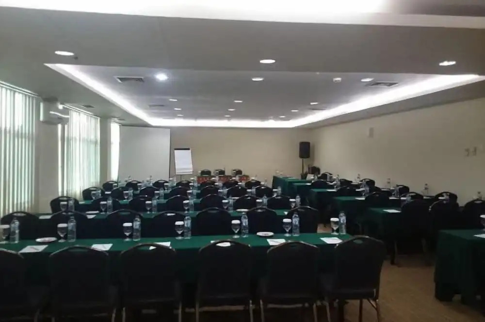 ATM Maybank Hotel Ibis Pekanbaru