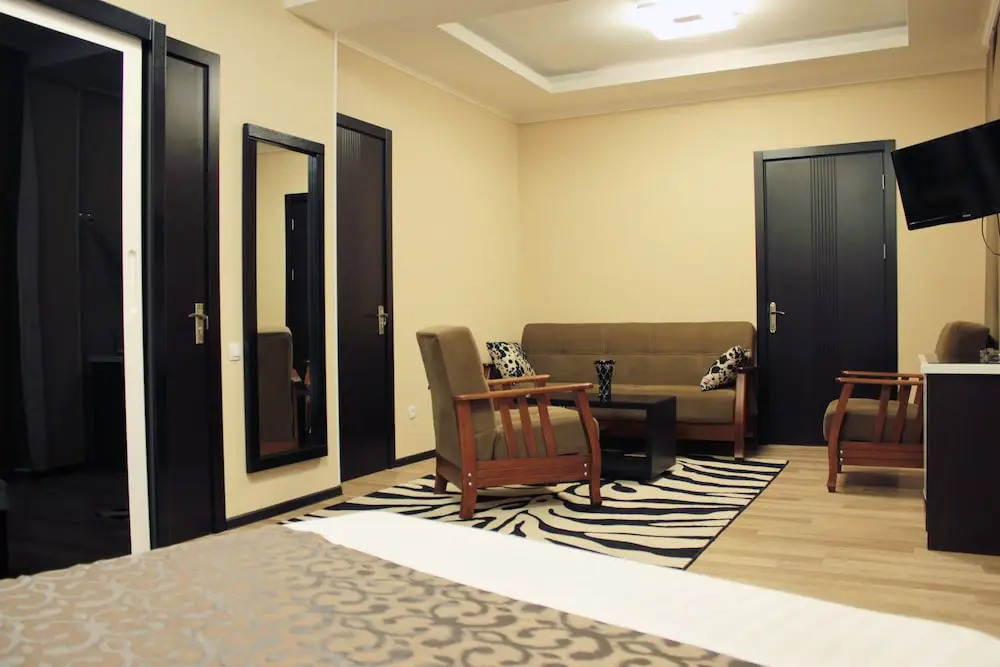 Oriental Hotel
