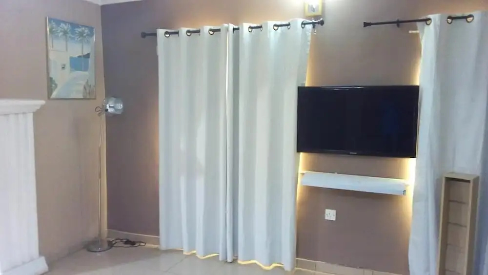 Leez Luxury Apartment