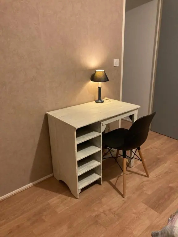 Superbe appart 80 m2 avec balcon & parking