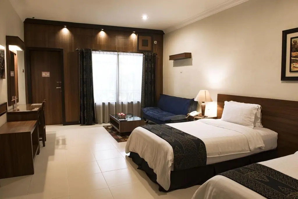 Atsari Hotel