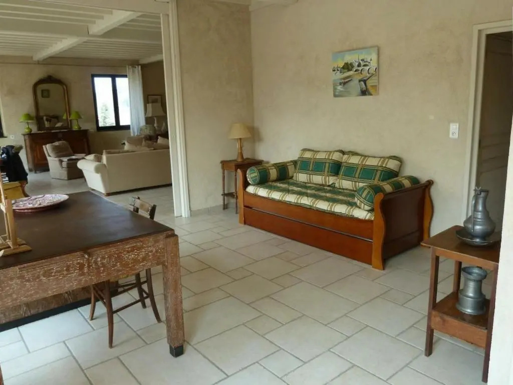 Gîte spacieux avec cheminée et animaux admis - FR-1-496-31