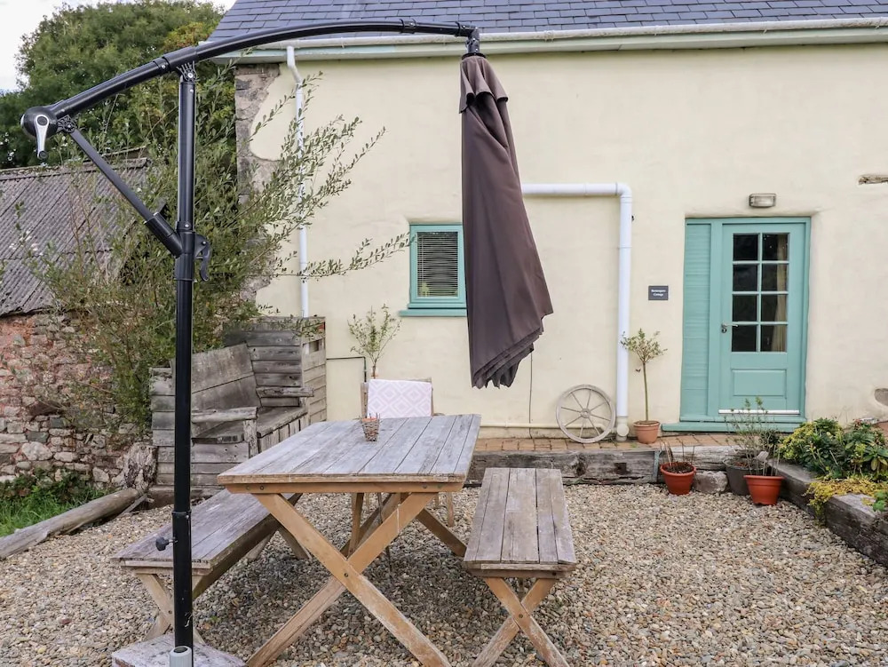Beekeepers Cottage