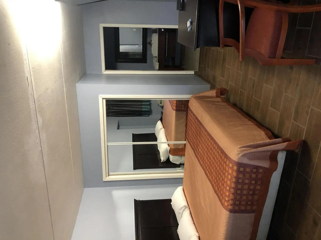 Cumberland Inn Near Downtown - Nashville, TN