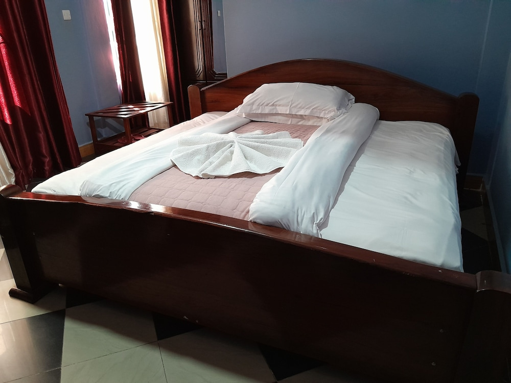 Gr City Hotel