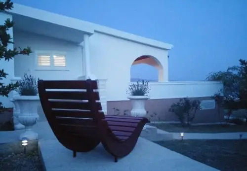 The Garden of Elaïs