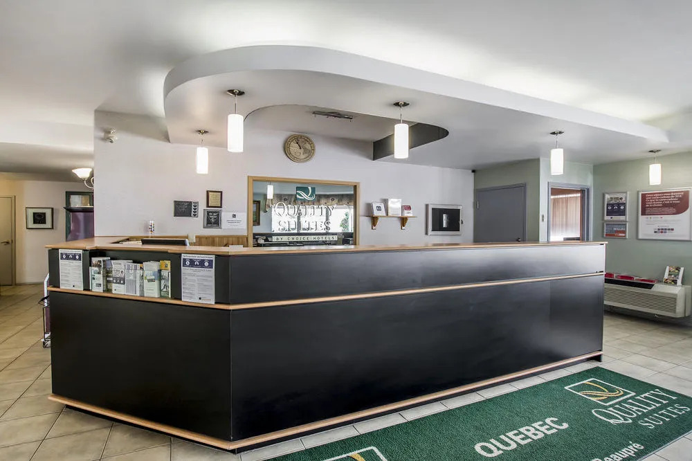Syracuse Inn and Suites