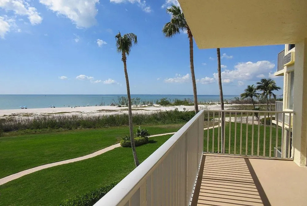 Estero Beach & Tennis 205a 1 Bedroom 1 Bathroom Condo