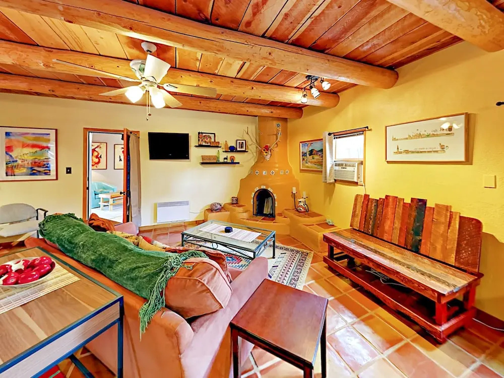 437 Liebert St Home 2 Bedrooms 1 Bathroom Home