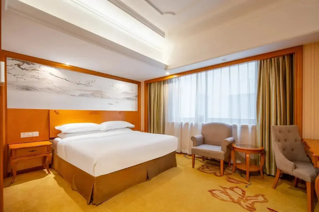 Vienna International Hotel Shanghai Pudong New District Dishui Lake Univeristy City