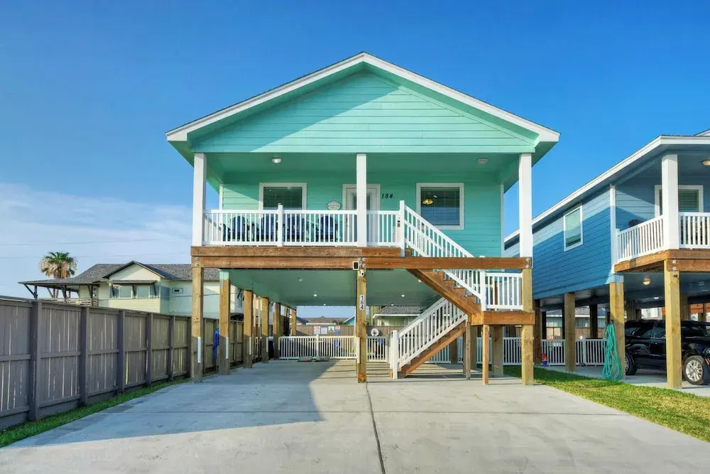 Baydream Believer by Avantstay Pool, Views