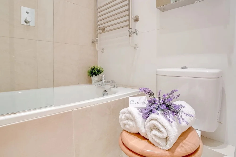 The Redfield Lane Nest - NG1