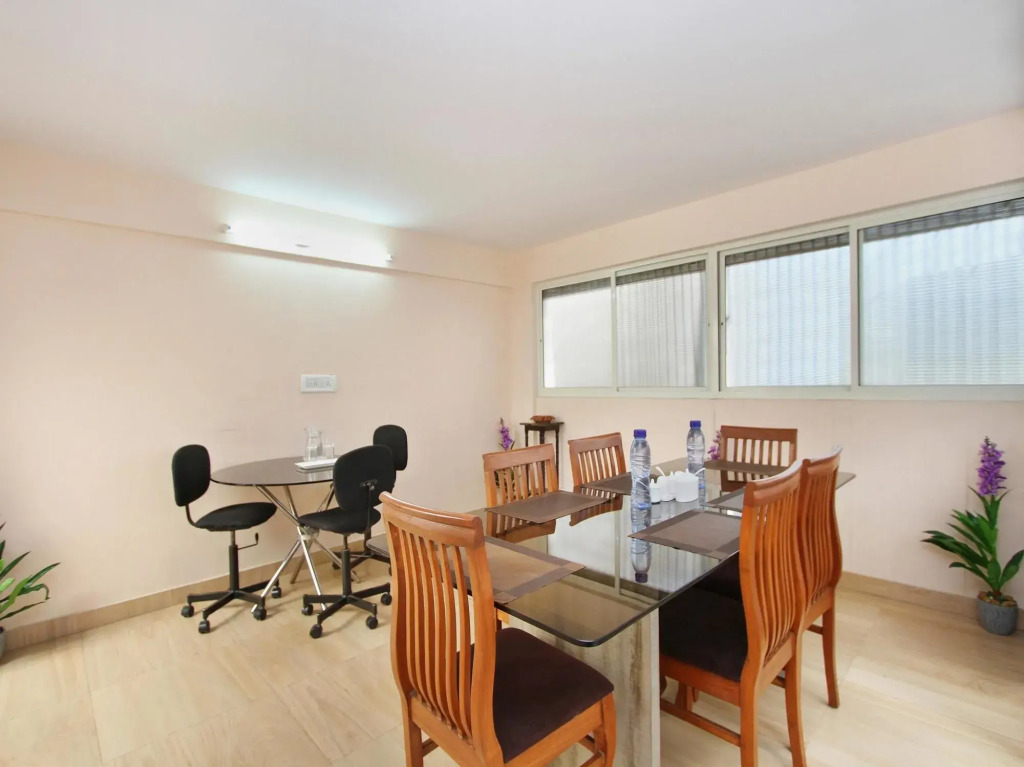 Oom Rooms Polo Inn By OYO Rooms