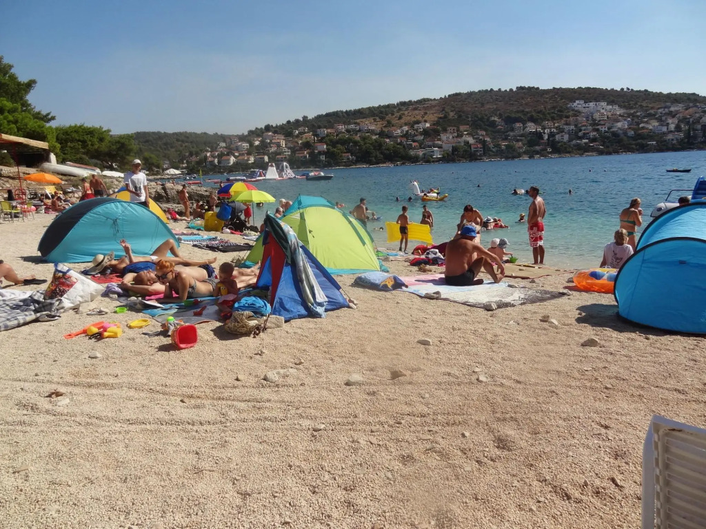 Branko - 60m From the Beach - A2